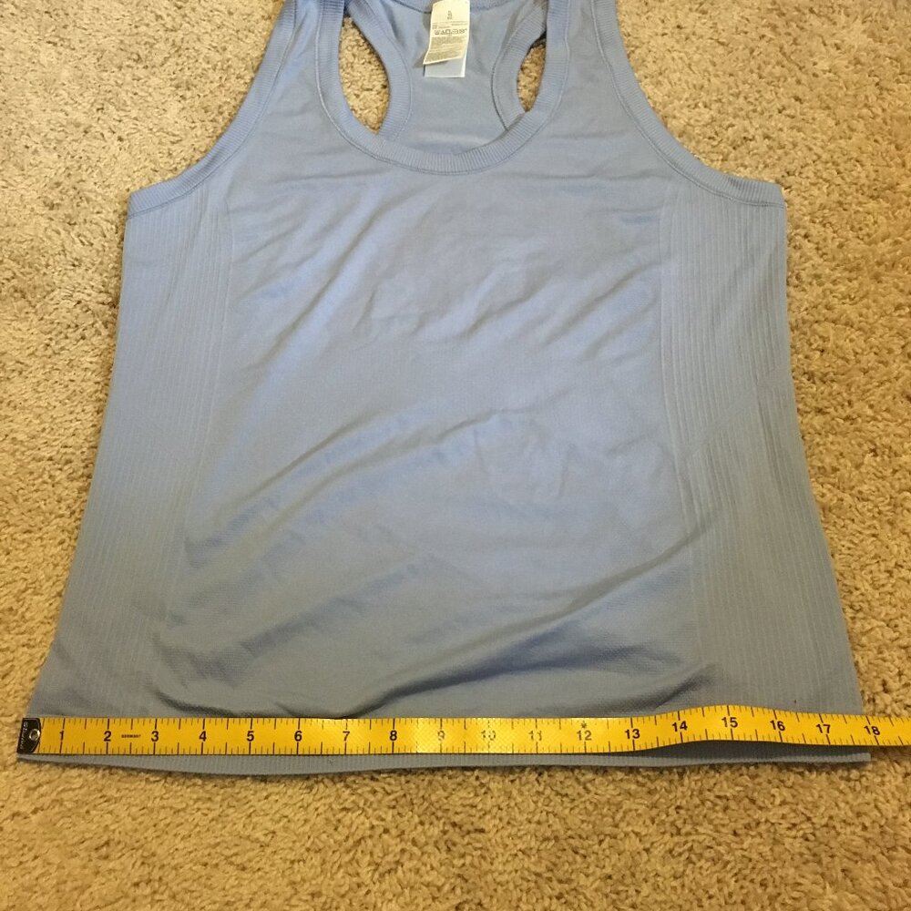 Old Navy Active Pale Periwinkle Blue Textured Racerback Tank XL - Picture 11 of 12